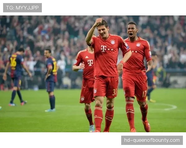 伦敦举办“欧冠之夜”球迷嘉年华,吸引数万球迷参与